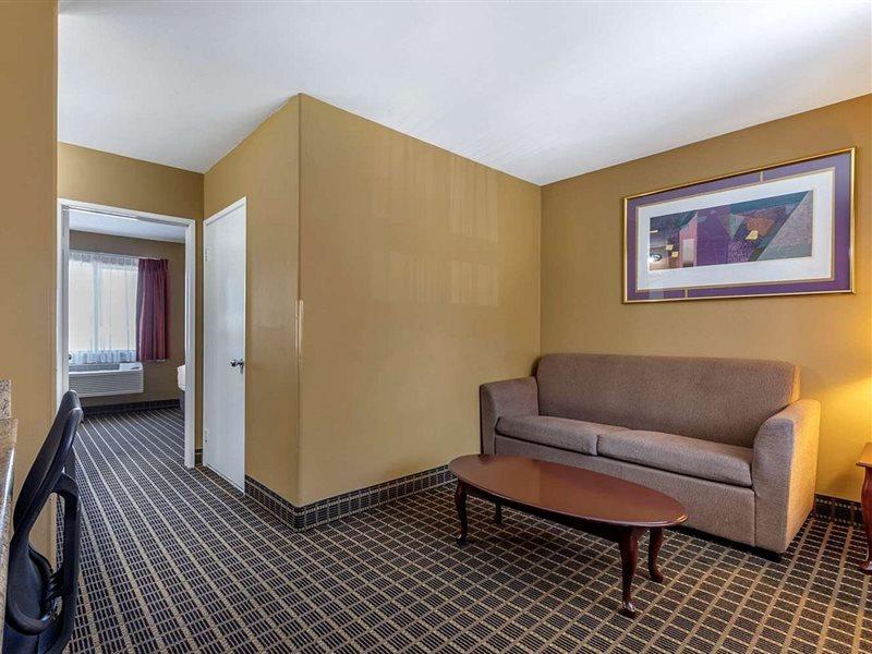 Quality Inn & Suites Westminster Seal Beach Kültér fotó
