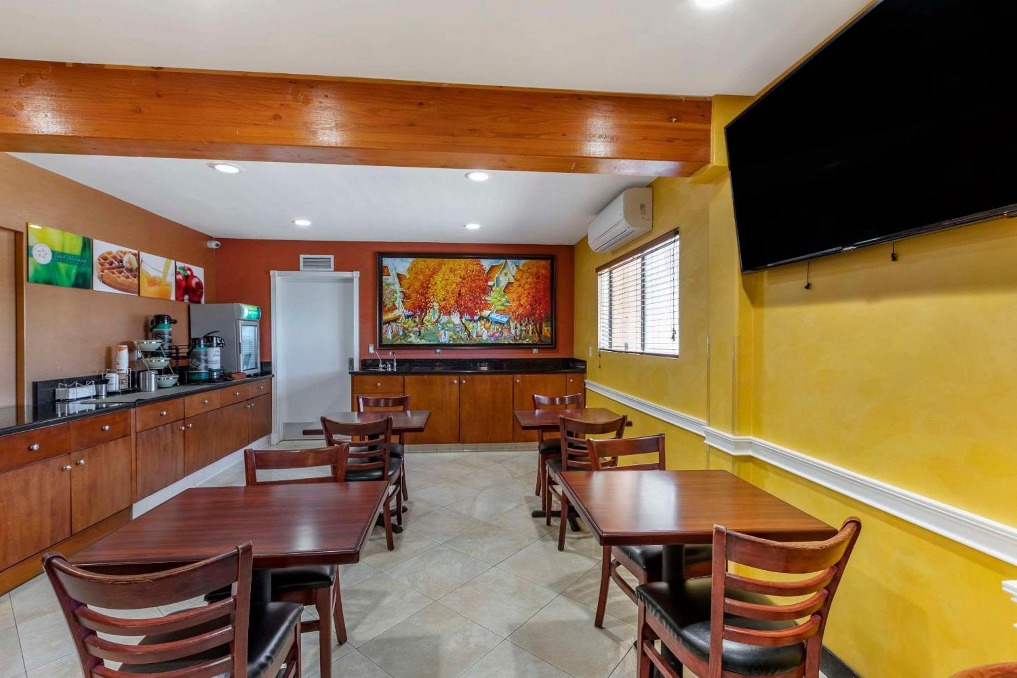 Quality Inn & Suites Westminster Seal Beach Kültér fotó