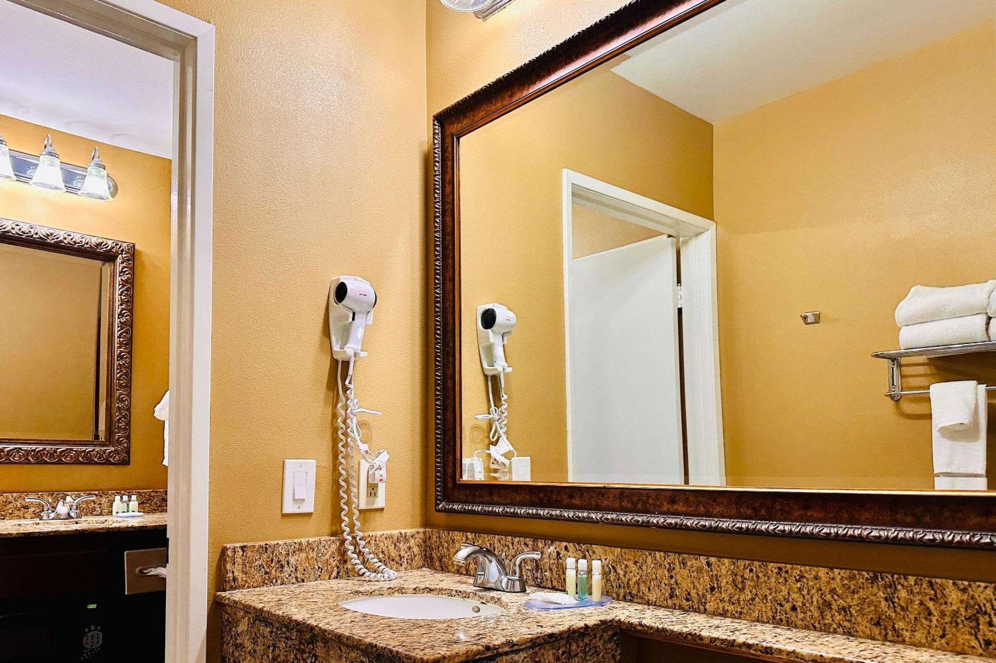 Quality Inn & Suites Westminster Seal Beach Kültér fotó