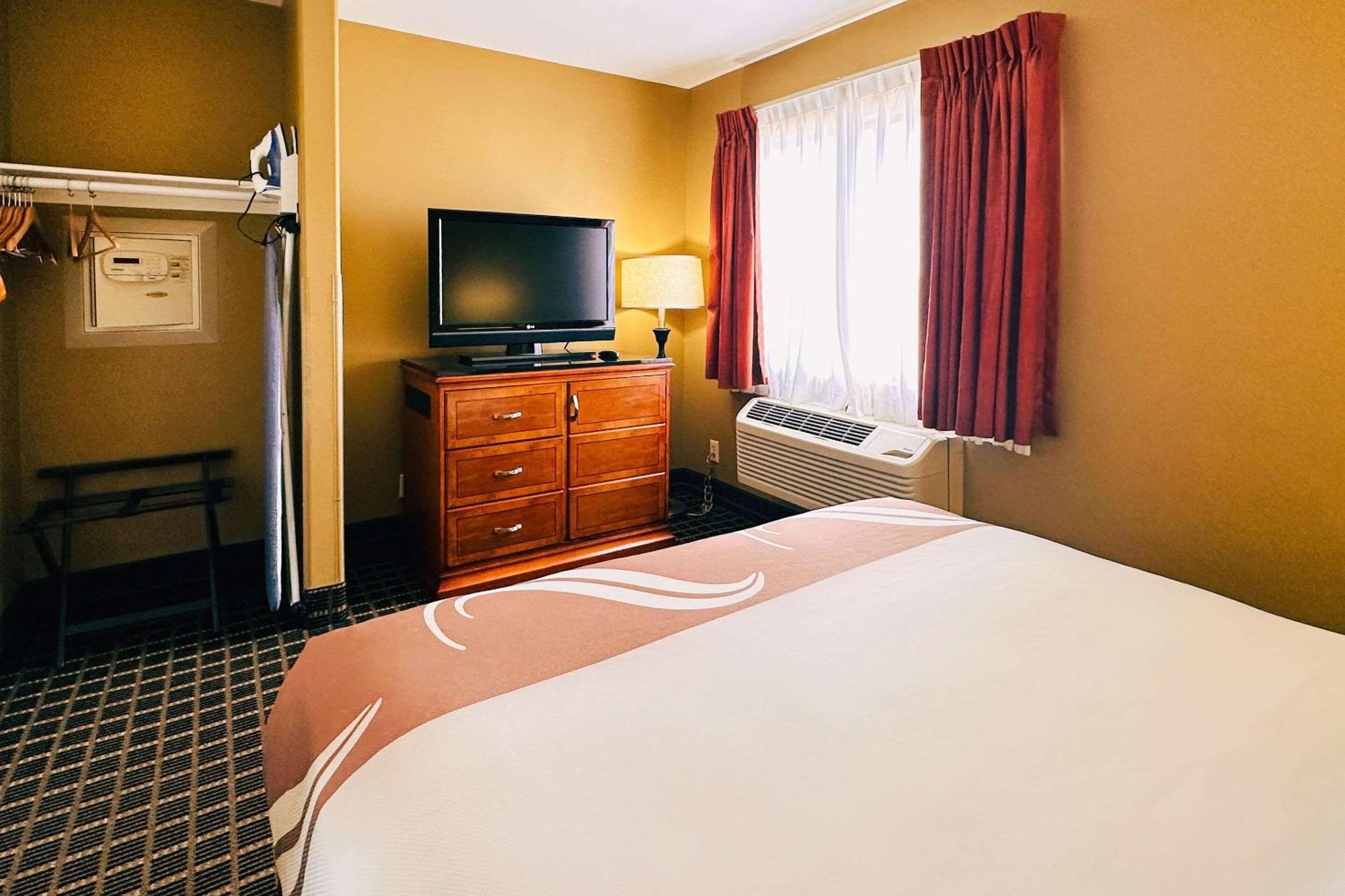 Quality Inn & Suites Westminster Seal Beach Kültér fotó