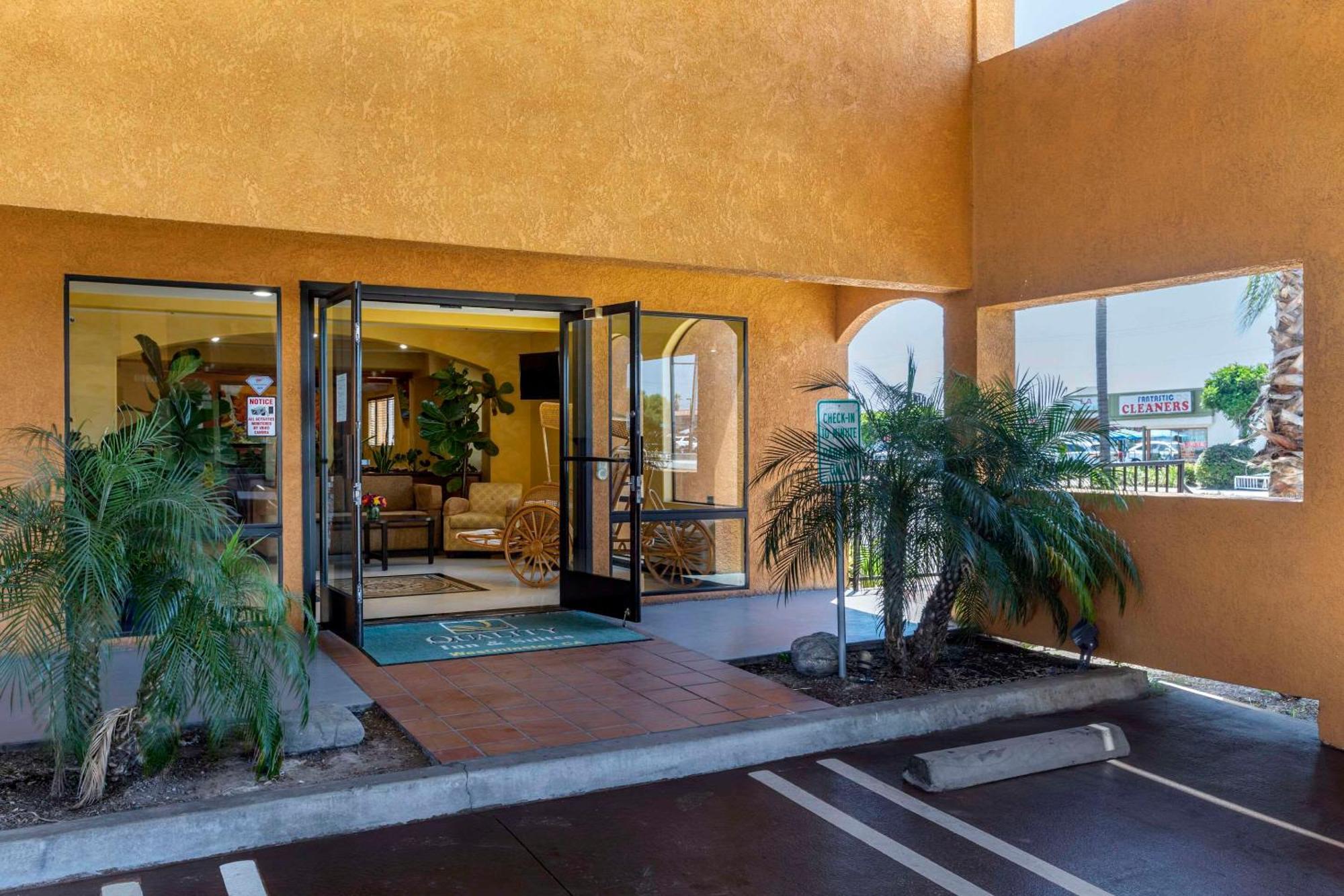 Quality Inn & Suites Westminster Seal Beach Kültér fotó